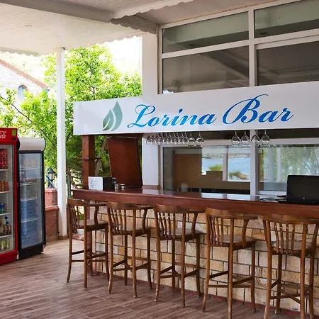 Szálloda Defne Lorina Butik *